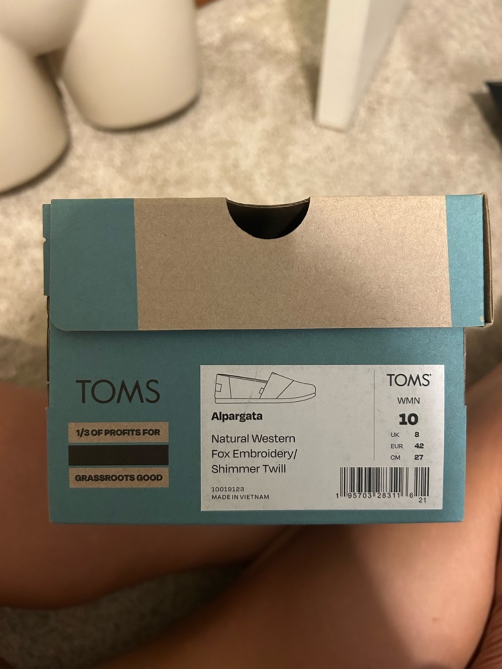 NIB TOMS Women's Natural
Western Alpargatas Foxes Espadrille Slip-on Shoes Sz 10 - Picture 2 of 6